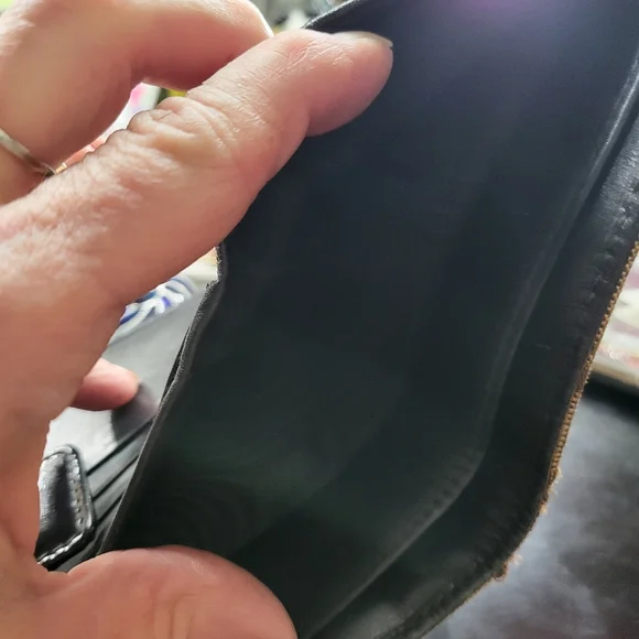 Gucci canvas and leather bag with wallet - Picture 3 of 11